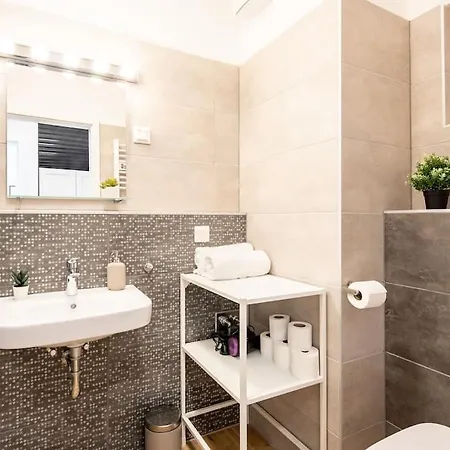 Διαμέρισμα Marone 209 ~ Ac/balcony/indoor Parking *