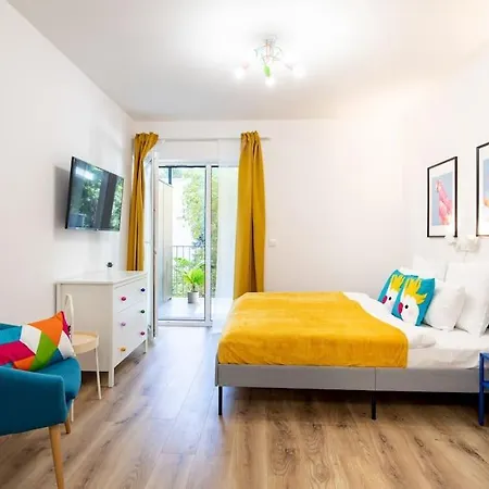 Marone 209 ~ Ac/balcony/indoor Parking