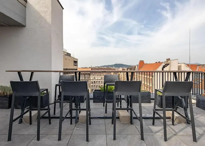 Apartamento Marone 209 ~ Ac/balcony/indoor Parking Budapest