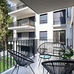 Appartement Marone 209 ~ Ac/balcony/indoor Parking