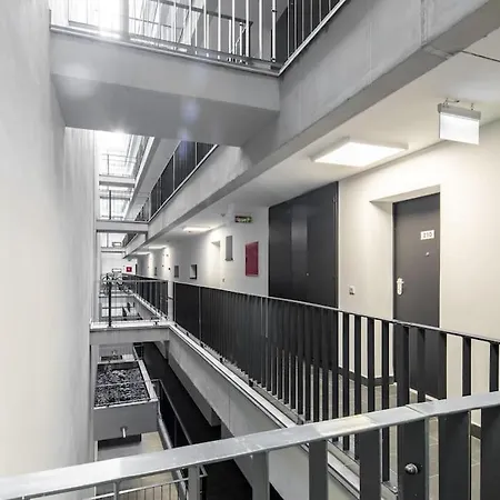 Marone 209 ~ Ac/balcony/indoor Parking Апартаменты