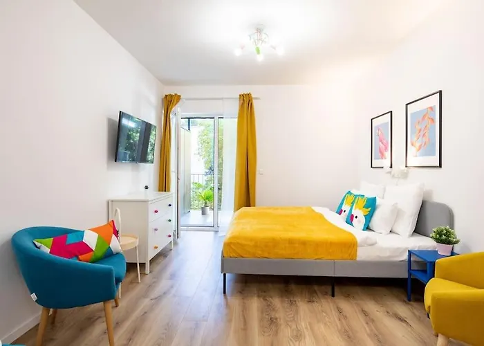 Marone 209 ~ Ac/balcony/indoor Parking